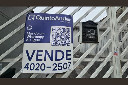 Casa à venda com 252m², 2 quartos e 8 vagasFachada - plaquinha