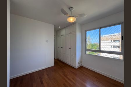 Apartamento para alugar com 108m², 3 quartos e 2 vagasSuíte