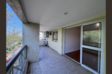 Apartamento para alugar com 108m², 3 quartos e 2 vagasVaranda