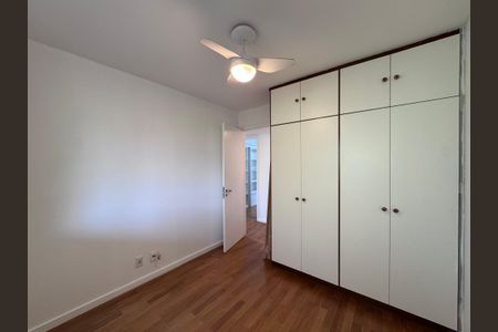 Apartamento para alugar com 108m², 3 quartos e 2 vagasQuarto 2