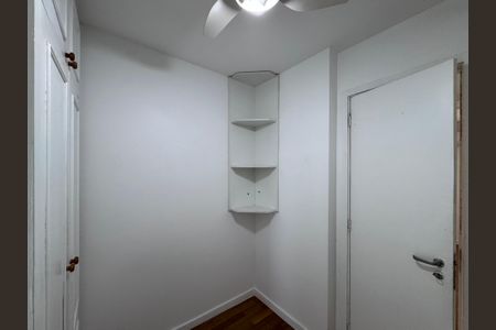 Apartamento para alugar com 108m², 3 quartos e 2 vagasQuarto 3 (Reversível)