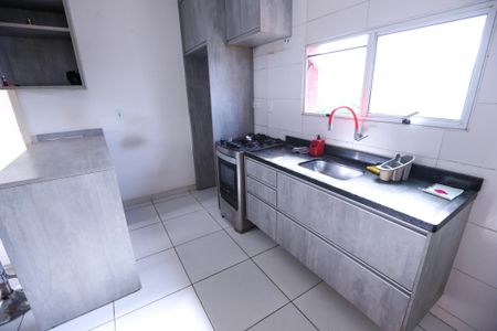 Apartamento à venda com 43m², 2 quartos e sem vagaCozinha