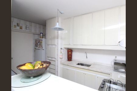 Apartamento para alugar com 160m², 4 quartos e 1 vagaCozinha