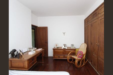 Apartamento para alugar com 160m², 4 quartos e 1 vagaQuarto 