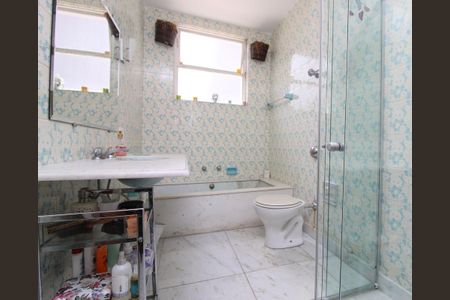 Apartamento para alugar com 160m², 4 quartos e 1 vagaBanheiro 