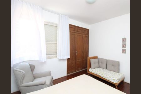 Quarto  de apartamento à venda com 4 quartos, 160m² em Lourdes, Belo Horizonte