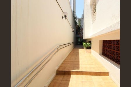 Apartamento para alugar com 160m², 4 quartos e 1 vagaEntrada do prédio 