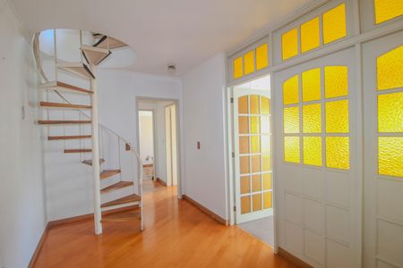 Apartamento para alugar com 170m², 4 quartos e 1 vagaSala