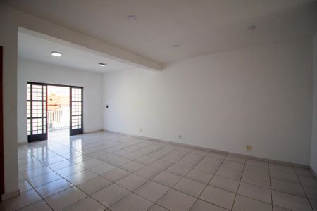 Casa para alugar com 52m², 1 quarto e sem vagaQuarto
