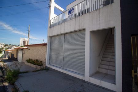 Casa para alugar com 52m², 1 quarto e sem vagaFachada 