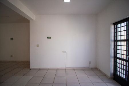 Quarto de casa para alugar com 1 quarto, 52m² em Vila Santa Terezinha, Sorocaba