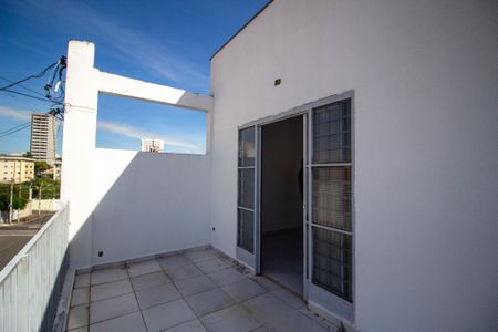 Casa para alugar com 52m², 1 quarto e sem vagaVaranda