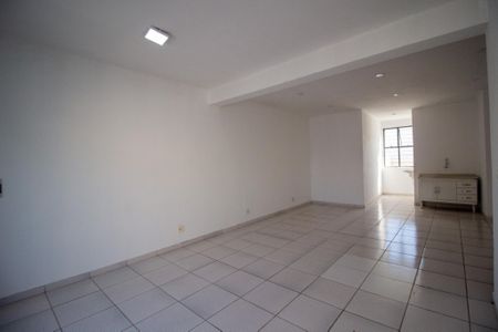 Casa para alugar com 52m², 1 quarto e sem vagaSala