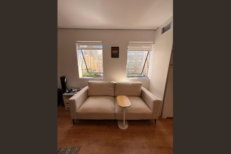 Apartamento à venda com 28m², 1 quarto e 1 vaga Apartamento à venda com 28m², 1 quarto e 1 vagaFoto 03