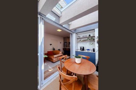 Apartamento à venda com 81m², 2 quartos e 3 vagasVaranda da Sala