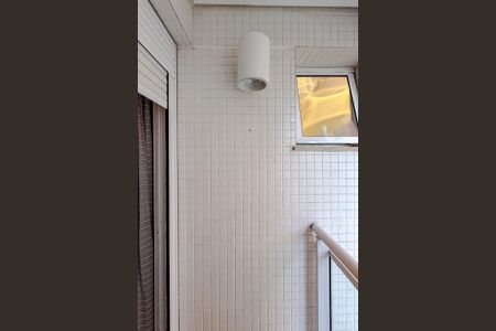 Apartamento à venda com 81m², 2 quartos e 3 vagasVaranda da Suíte 2