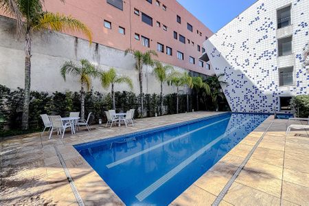 Apartamento à venda com 81m², 2 quartos e 3 vagasÁrea comum - Piscina