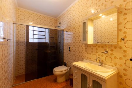 Casa para alugar com 215m², 4 quartos e 2 vagas Casa para alugar com 215m², 4 quartos e 2 vagasBanheiro da Suíte 3