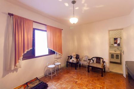 Casa para alugar com 215m², 4 quartos e 2 vagas Casa para alugar com 215m², 4 quartos e 2 vagasSuíte 2