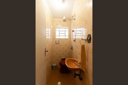 Casa para alugar com 215m², 4 quartos e 2 vagas Casa para alugar com 215m², 4 quartos e 2 vagasBanheiro de serviço