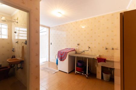 Casa para alugar com 215m², 4 quartos e 2 vagas Casa para alugar com 215m², 4 quartos e 2 vagasÁrea de Serviço