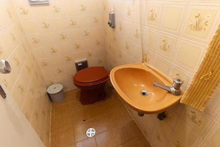 Casa para alugar com 215m², 4 quartos e 2 vagas Casa para alugar com 215m², 4 quartos e 2 vagasBanheiro de serviço