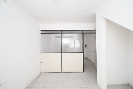 Casa à venda com 346m², 4 quartos e 3 vagasPonto de Comercio 3 - Subsolo