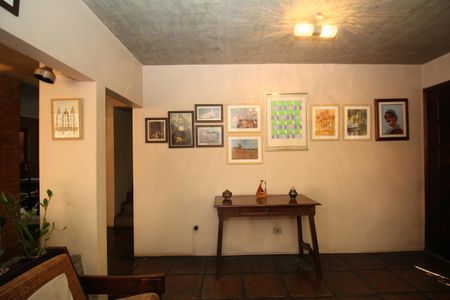 Casa à venda com 346m², 4 quartos e 3 vagasSala