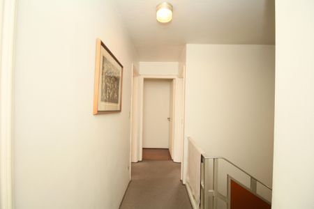 Casa à venda com 346m², 4 quartos e 3 vagasCorredor