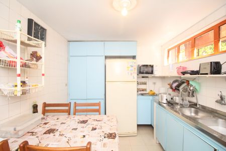 Casa à venda com 346m², 4 quartos e 3 vagasCozinha