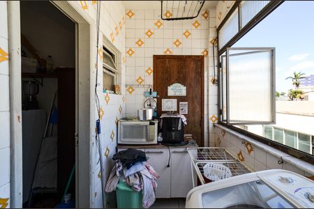 Apartamento à venda com 87m², 3 quartos e 2 vagas Apartamento à venda com 87m², 3 quartos e 2 vagasÁrea de Serviço