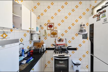 Apartamento à venda com 87m², 3 quartos e 2 vagas Apartamento à venda com 87m², 3 quartos e 2 vagasCozinha
