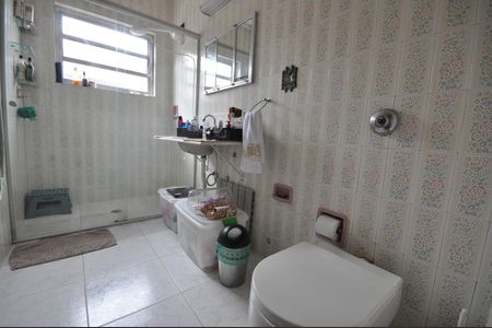 Casa para alugar com 120m², 2 quartos e 2 vagasBanheiro