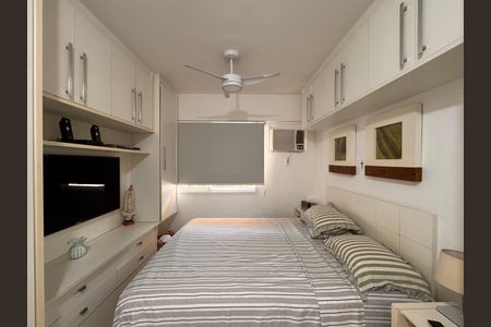 Apartamento à venda com 107m², 4 quartos e 2 vagas Apartamento à venda com 107m², 4 quartos e 2 vagasSuíte