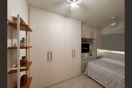 Apartamento à venda com 107m², 4 quartos e 2 vagas Apartamento à venda com 107m², 4 quartos e 2 vagasSuíte
