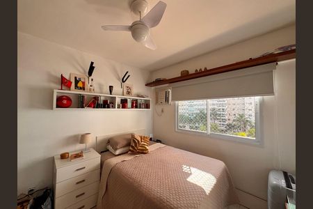 Apartamento à venda com 107m², 4 quartos e 2 vagas Apartamento à venda com 107m², 4 quartos e 2 vagasQuarto 1