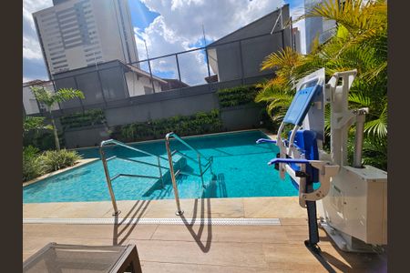 Studio à venda com 25m², 1 quarto e sem vagaÁrea comum - Piscina