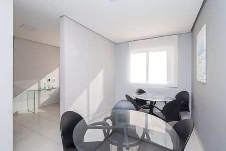 Apartamento para alugar com 34m², 2 quartos e 1 vagaÁrea comum - Salão de festas