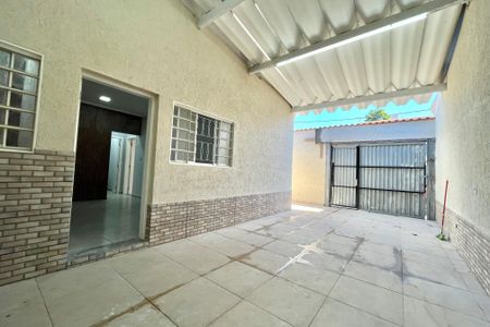 Casa para alugar com 90m², 2 quartos e 2 vagas Casa para alugar com 90m², 2 quartos e 2 vagasGaragem