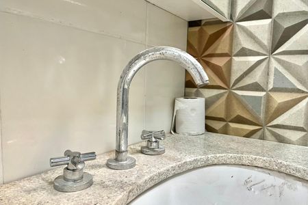 Casa para alugar com 90m², 2 quartos e 2 vagas Casa para alugar com 90m², 2 quartos e 2 vagasBanheiro da Suíte 2