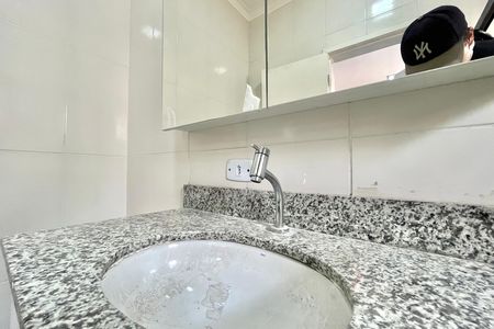 Casa para alugar com 90m², 2 quartos e 2 vagas Casa para alugar com 90m², 2 quartos e 2 vagasBanheiro da Suíte 1