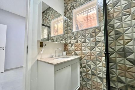 Casa para alugar com 90m², 2 quartos e 2 vagas Casa para alugar com 90m², 2 quartos e 2 vagasBanheiro da Suíte 2