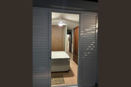 Foto 08 de casa à venda com 3 quartos, 210m² em Jardim Aeroporto, São Paulo