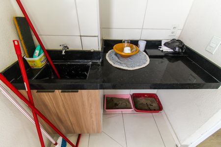 Apartamento à venda com 45m², 2 quartos e sem vaga Apartamento à venda com 45m², 2 quartos e sem vagaVaranda e Área de Serviço