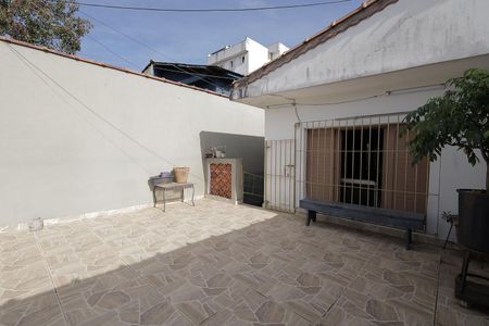 Casa à venda com 144m², 3 quartos e 2 vagas Casa à venda com 144m², 3 quartos e 2 vagasSacada