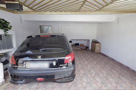 Casa à venda com 144m², 3 quartos e 2 vagas Casa à venda com 144m², 3 quartos e 2 vagasGaragem