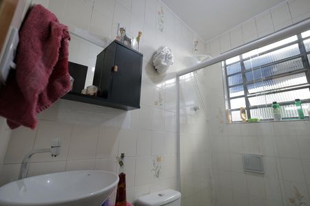 Casa à venda com 144m², 3 quartos e 2 vagas Casa à venda com 144m², 3 quartos e 2 vagasBanheiro