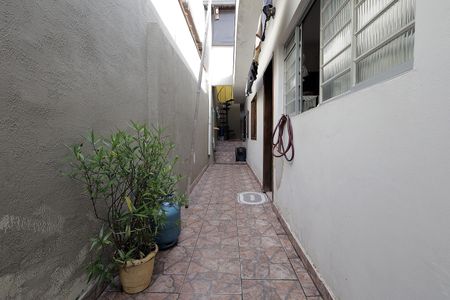 Casa à venda com 144m², 3 quartos e 2 vagas Casa à venda com 144m², 3 quartos e 2 vagasCorredor