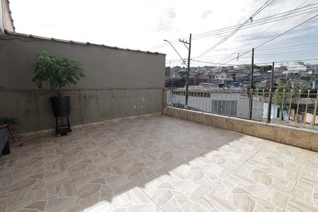 Casa à venda com 144m², 3 quartos e 2 vagas Casa à venda com 144m², 3 quartos e 2 vagasSacada