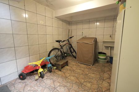 Casa à venda com 144m², 3 quartos e 2 vagas Casa à venda com 144m², 3 quartos e 2 vagasÁrea de Serviço